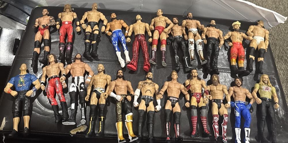 Lot of 22 WWE Wrestling Action Figures Mattel Elite Collection Mixed Figures